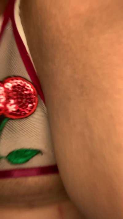 My juicy ass would look better sitting on your face