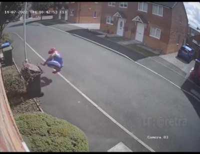 mY SpiDeY PeOple NEed mE!