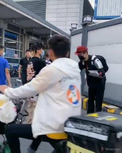 Встреча двух людей одной культуры