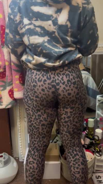 Can you see why these are some of my favorite leggings