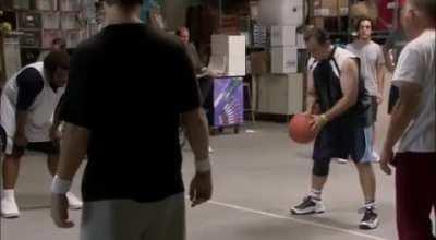 Giannis ft shooting be like