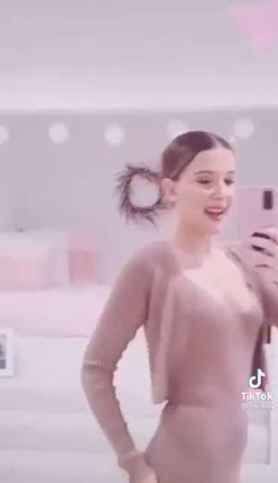 Why is soo beautiful 😍😍