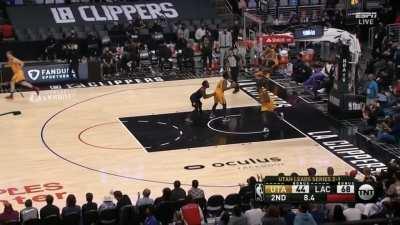 [Highlight] Morris hits his 5th three of the game to end the half then Beverley locks up Mitchell