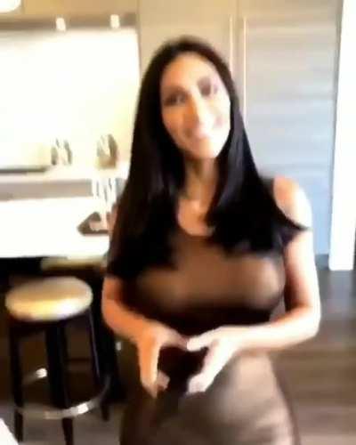 Dress to impress (1/2)