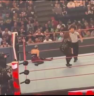 Nia Jax with a stinkface and twerking