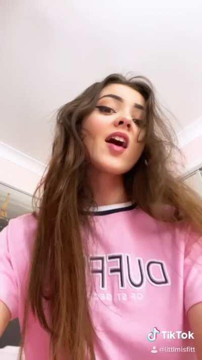 Check comments for her 6GB collection 💋🔥 ( NOV updated ) 🍑