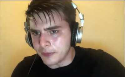 Dhoni fans after not putting Rinku's name with Dhoni for 1 second