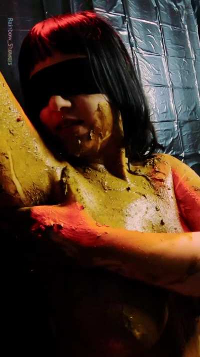 Savouring the smell of your poop & my armpits