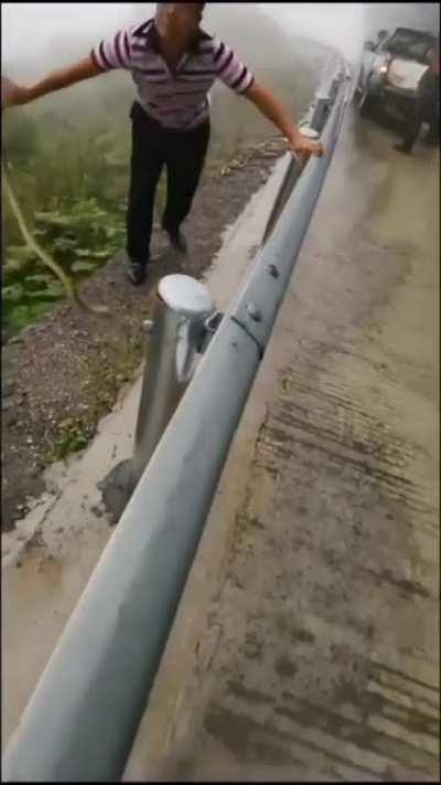 Nowayy... No.. nope..