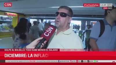Posta me estan dando un poquito de lastima los de C5N ya. Desde el 10 de Diciembre no paran de pasar papelones. Lo bueno es que la mayoria de la gente ya no come vidrio