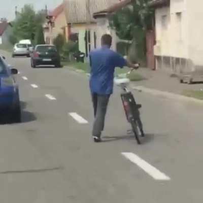 Un soldat isi apara patria chiar si in timpul liber