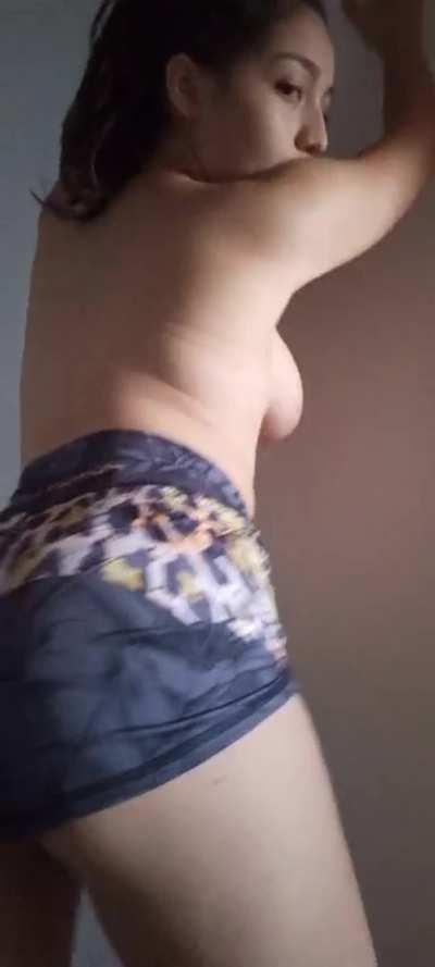 the key to a good twerk is a good ass like this