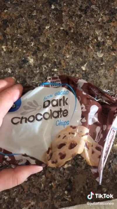 The first 3 seconds mattered most /@juliafalconee (18) 🎂