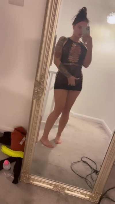 I’ll masturbate for the 3 guys who appreciate my milf body