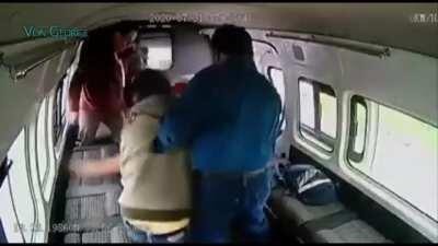 El video de la combi pero con el audio mejorado al 300%