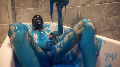 i LOVE getting gunged and having fun 😉