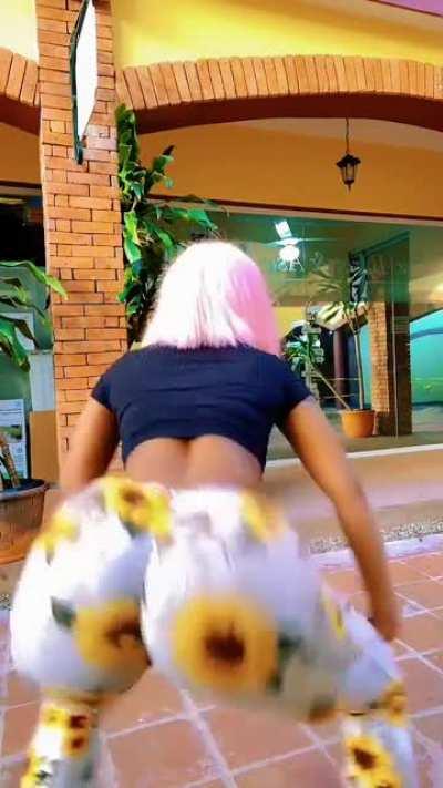 Ayiti vinn fou tou 🔥🔥 (Haiti got Mad skillss too) IG.poupee_bad_gyal.🍑