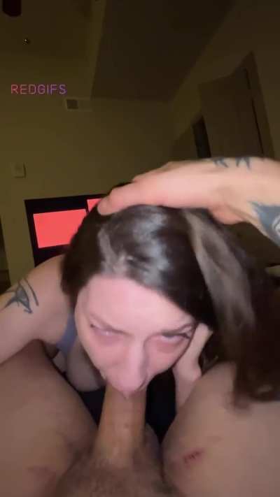 i always wonder if guys think i look pretty when im sucking dick