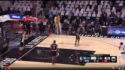 [Highlight] Doncic hits another 3 to reach 40 points!