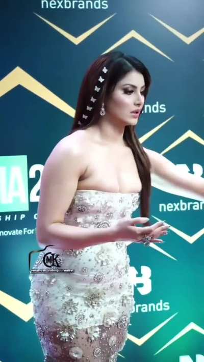 Urvashi Rautela 