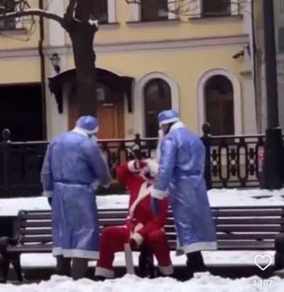 Didn't know that Santa was Gangsta