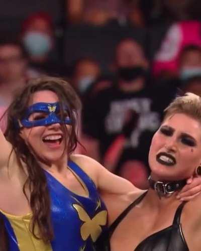 Nikki ASH & Rhea Ripley