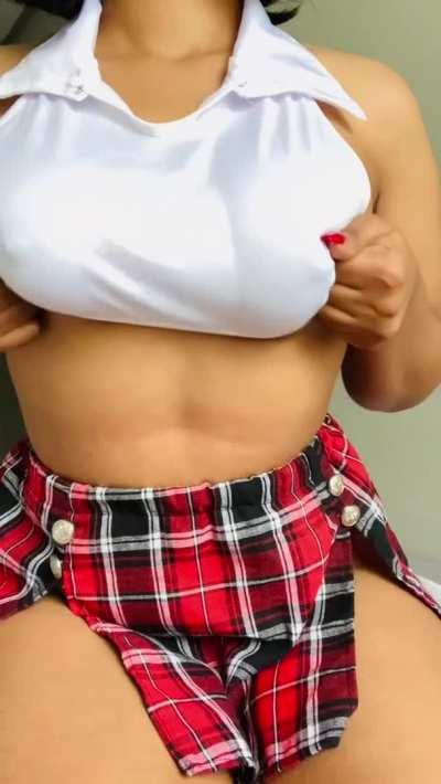 I love how my big brown nipples look in this top