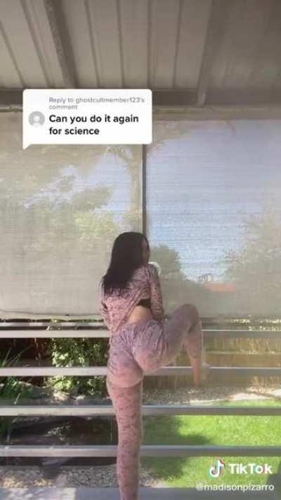 Soft & Jiggly No.571 😍🍑