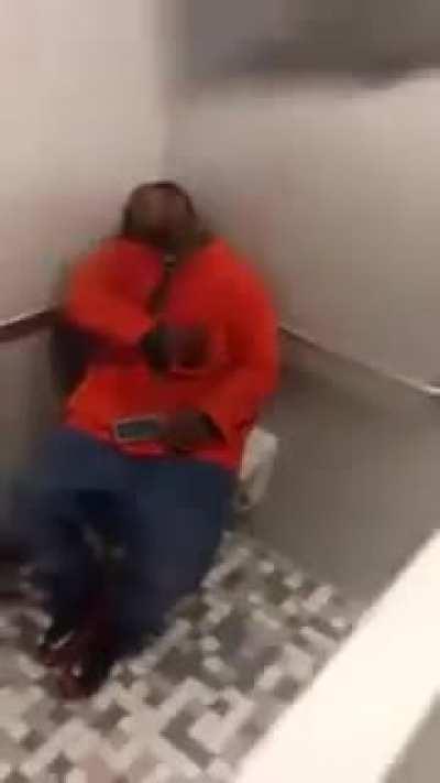 acorda ademe, postaro CP(club penguin)