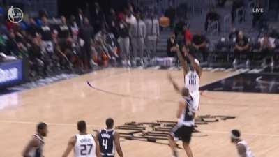 [Highlight] ESPN forgets to turn the music off