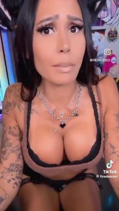 @firedancerr mommy ?! 