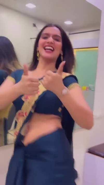 Khushiyadav12121 (Khushi Yadav) 