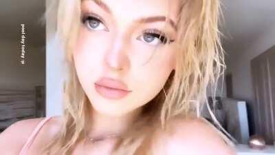 Love the wet hair look.