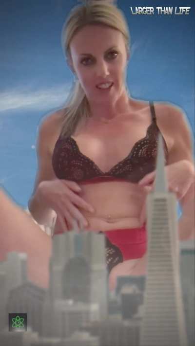 Alli loves giantess growth! 🤯