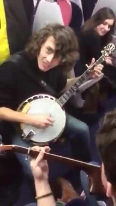 I’d give all the fingers on my left hand to be able to play like that