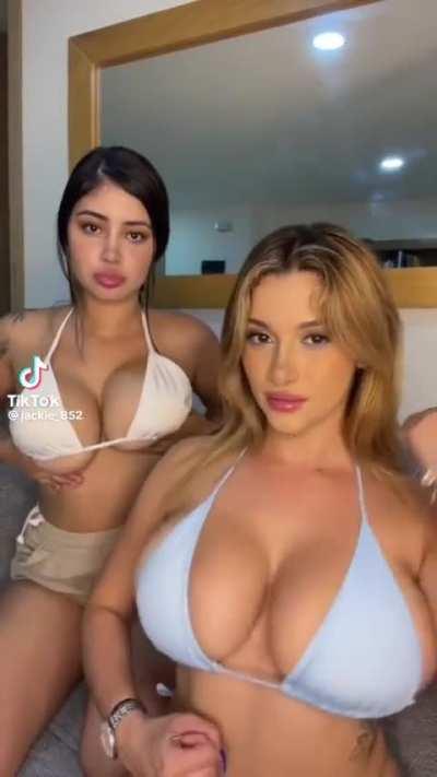 Jackie boob bounce 🥵