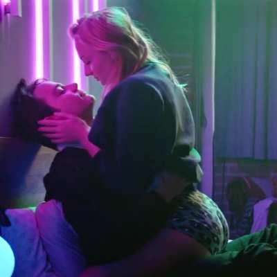 Let's start this week off by giving Sophie Turner the DP she's craving