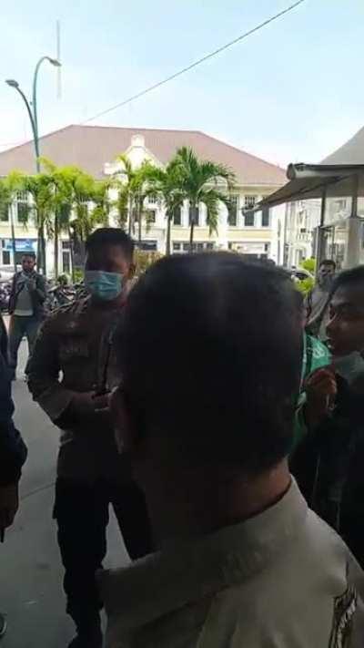 Akibat MCD x BTS, di gotham city