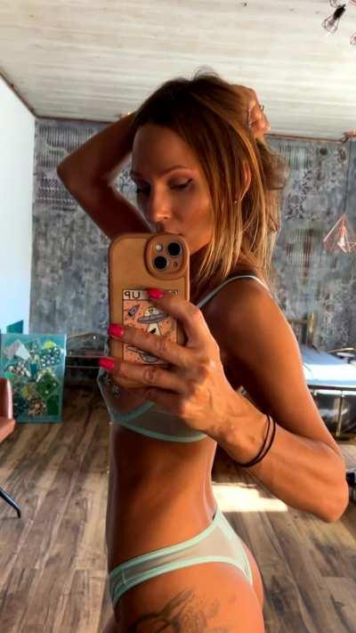 pump your cock for mommy