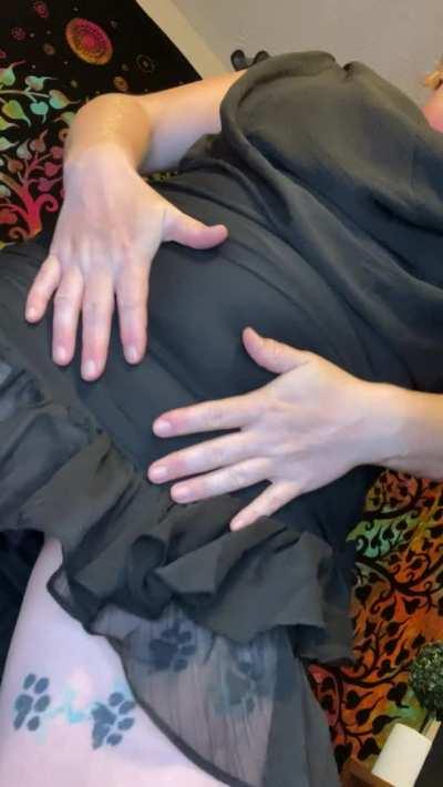 Would you like if a chubby girl like me flashed you?