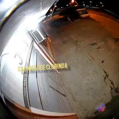 Video archivo: La vez que un delincuente intentó robar el local del 'Hulk' formoseño y salió despedido