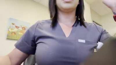 Tried to be brave at my nurses station the other day lol. Then someone walked by at the end.. 🤦🏻‍♀️