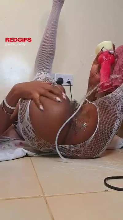 i,m gonna fill a bucket with this