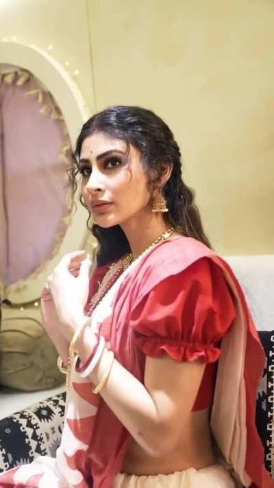 Mouni Roy hot