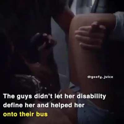 Actos que te hacen recuperar la fe en la humanidad