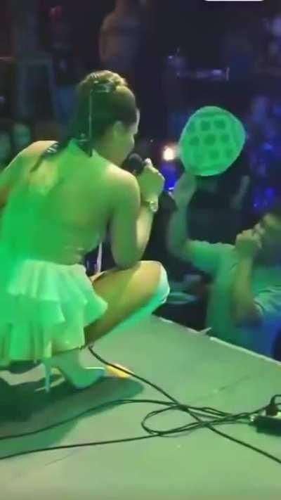 WHAT IN THE ACTUAL FCUK IS HAPPENING HERE !??!?