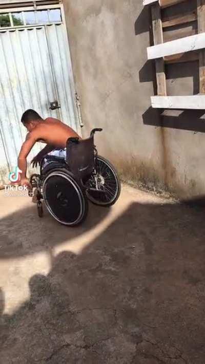 MUCA FALANDO DE BANGU