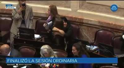 Así festejó el Kirchnerismo la victoria contra la Ficha Limpia.