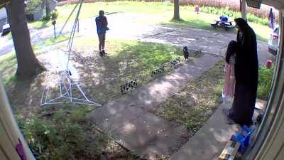 My amazon driver got spooked