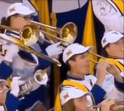 Yo, actually how the trumpets be during pep